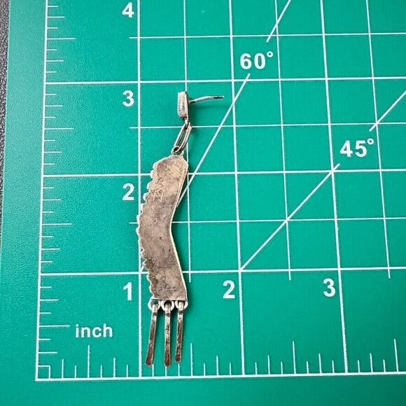 Vintage ZUNI Native American Sterling Silver Turquoise NEEDLEPOINT Earrings - Picture 6 of 8